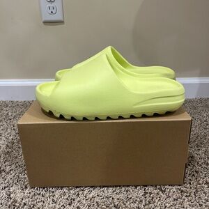 Mens Yeezy Slide Glow Green